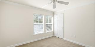 Move-In Ready Condo in Gated Equestrian Parc – Prime Location! Gallery 8