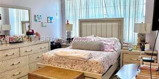 1300 Saint Charles Pl Gallery 3