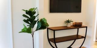 1621 Hotel Circle S Gallery 9