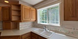 Tri-Level Spring Blvd Home Gallery 15