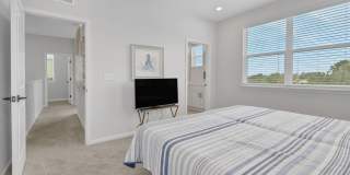 1096 FARWELL Street Gallery 26