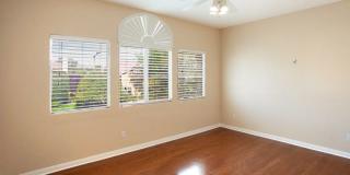 5 BED Summerlin home w/ 1ST FLOOR BED AND 3/4 BATH 5 BED Summerlin home w/ 1ST FLOOR BED AND 3/4 BATH Gallery 25