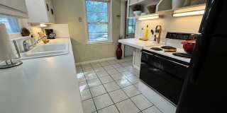 3 bed, 1.5 bath home for rent in West Waterloo Gallery 20