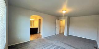 Townhome w/ 2 car garage, A/C-Newer, Low Maintance, & Conviniently Located Gallery 9