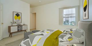 Summit At Warner Center Gallery 101