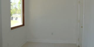 2BR/1BA Unit in Duplex - TOTAL ELECTRIC - Section 8 ok! Gallery 17