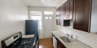 851 West Cornelia Ave. Apt. Gallery 11