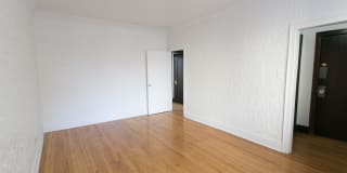 5415 S. Woodlawn Avenue Gallery 18