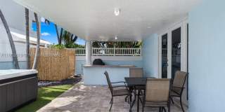 311 N Surf Rd Gallery 28
