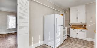 Charming 3BR in College Hill – Pet Friendly & Move-In Ready! Gallery 11