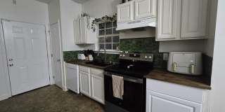 Charming 3BR House in Birmingham Gallery 8