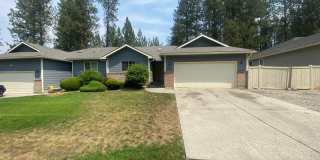 Charming 3 Bed, 3 Bath Duplex near Riverside State Park! Gallery 9