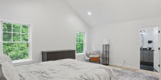 33 Howland Avenue Gallery 17
