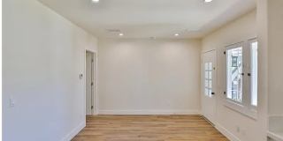 619 W 30th St # 6 Gallery 7