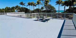 2655 Collins Ave Gallery 28