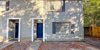 3 bedroom 1.5 bath townhouse available for rent! Gallery 1