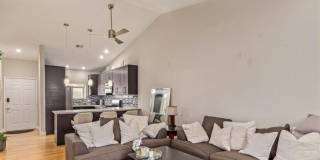 2840 Bluebonnet Drive Gallery 3