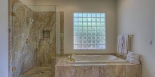 34125 N BOULDERS Parkway Gallery 21