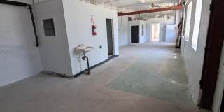 2004 FREDERICK Avenue Gallery 6