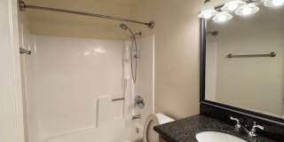 Available now! Studio apartment! Gallery 10