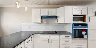 3 bed 2.5 bath single family home Gallery 13