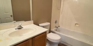 Cozy 3 Bed 2 Bath with Enclosed Den! Cozy 3 Bed 2 Bath with Enclosed Den! Gallery 12