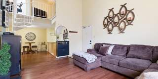10208-C ASHBROOKE Court Gallery 4