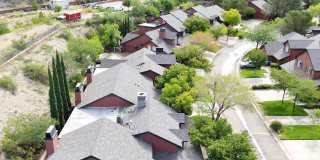 31 STRATFORD HALL Circle Gallery 57