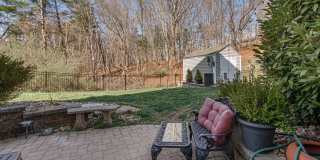 Spacious Home with Hot Tub, Fenced Yard and Solar Power Gallery 52