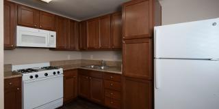 Move in specials! Grossmont Apartments located in the heart of La Mesa! Gallery 8