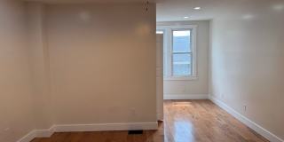 Great 1st Floor Duplex in Squirrel Hill! Available NOW! Gallery 24
