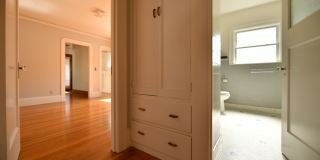 20p020 - 5301-5311 Miles Ave. Gallery 38