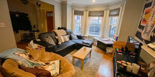 South End Two Bed with Private Yard – 2 Bed | 2 Bath Gallery 1