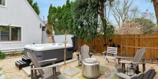 25 Miami Avenue Gallery 22