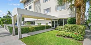 227 Brazilian Avenue Gallery 23