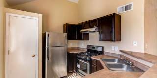 Delightful 2-story home located on the Eastside! Gallery 10