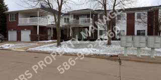 JUST REDUCED!!!   2 Bedroom 2 Bathroom Condo Gallery 3