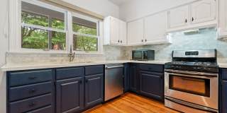 Bolin Creek 4 Bedroom House with Fabulous Forest Views Available May 15! Gallery 6