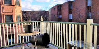 Huge 5 bed 3 bath unit located in Coolidge Corner by BU! Gallery 15