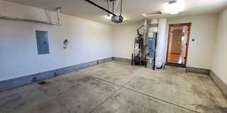 Pet Friendly 3 Bed / 2.5 Bath Home Near I-5 Gallery 16