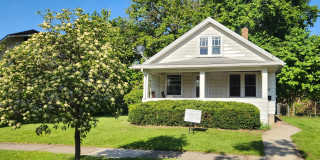 1804 Latham Street Gallery 1