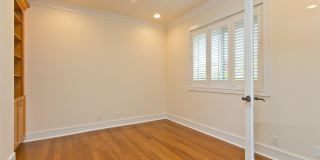 Kahala - 4 Bedroom, 3.5 Bathroom, 2 vehicle garage Gallery 7