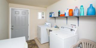 3533 Hinahina St (Back Upstairs) 3533 Hinahina St (Back Upstairs) Gallery 12