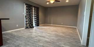 Single family home, 2 car garage Gallery 3