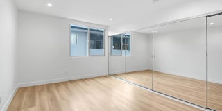 950 4th Street Gallery 15