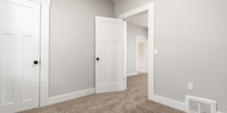 Updated 2 Bedroom Home! Gallery 17