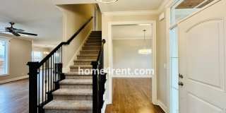 Nearly New Luxury Home in Blue Valley Schools! Gallery 8