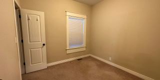 Charming 2BR house, fenced yards, exposed brick, open feel, great location! (Hooker) Gallery 14