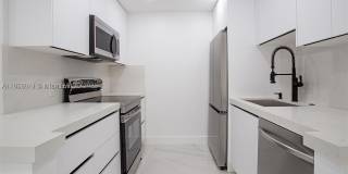 13250 SW 7th Ct Gallery 8