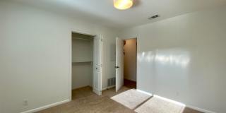 Hidden 4 Bed 2 Bath Gem in South Austin! Gallery 33
